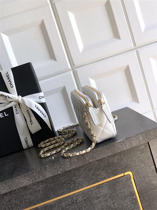 2026131221853883 700